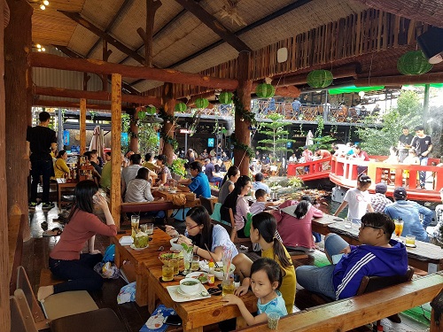 quan-cafe-Robusta-Koi-Garden-co-khu-vui-choi-cho-be-o-vinh-long-7