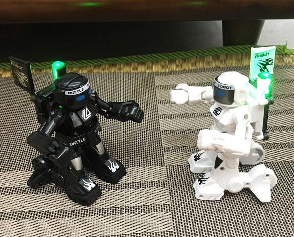 robot-dam-boc-dieu-khien-tu-xa-transformers-h11