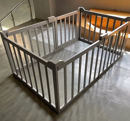 so-sanh-quay-nhua-quay-go-cho-be-hinh-1