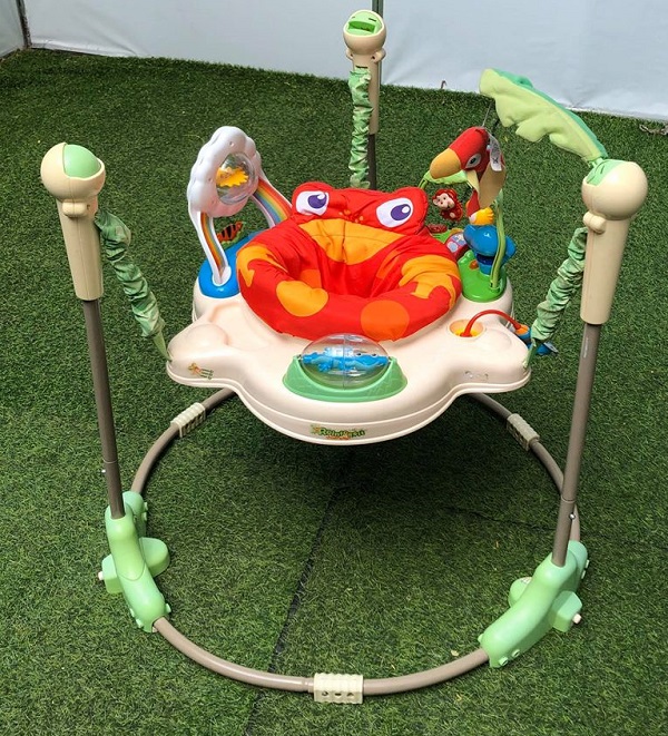 thanh-ly-ghe-nhun-jumperoo-fisher-price-cho-be-tai-tphcm