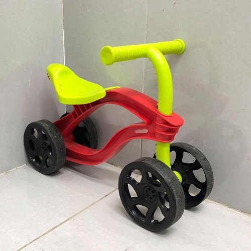 thanh-ly-xe-choi-chan-Little-tikes-My-cho-be
