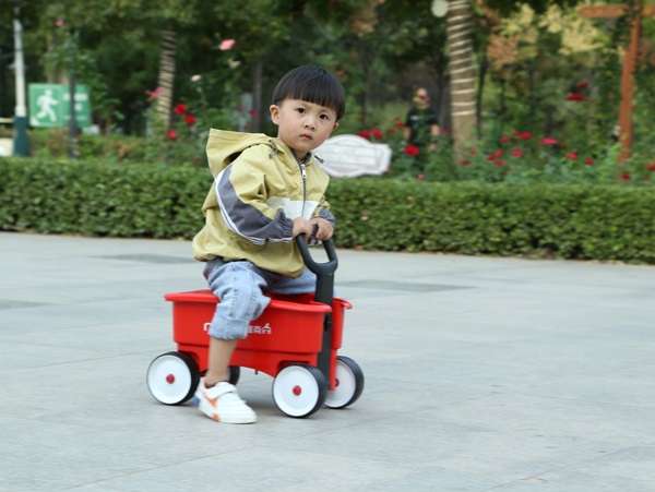 thung-de-do-choi-cho-be-da-nang-Niyke-4