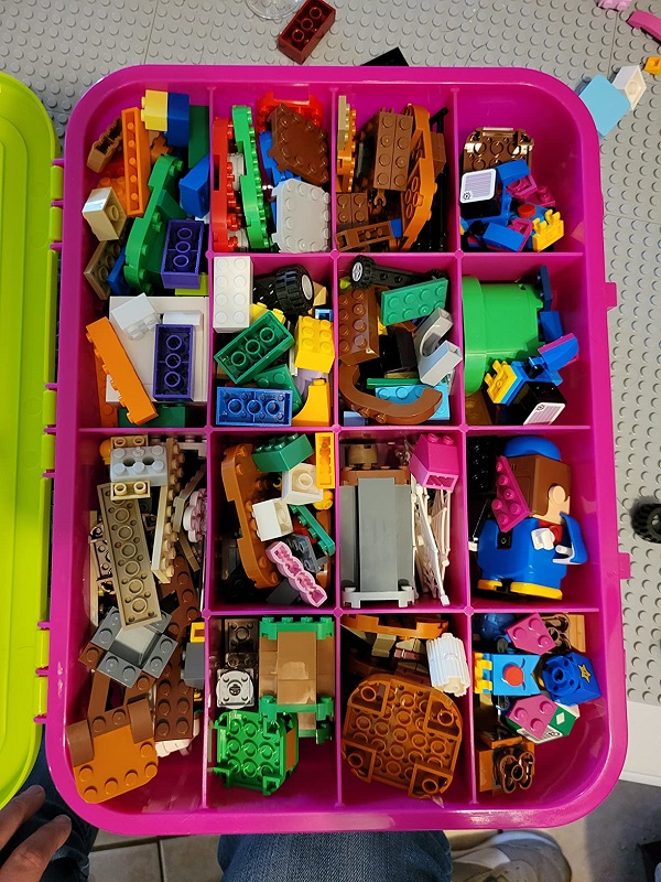 vali-dung-lego-co-tam-xay-dung-cho-be-5