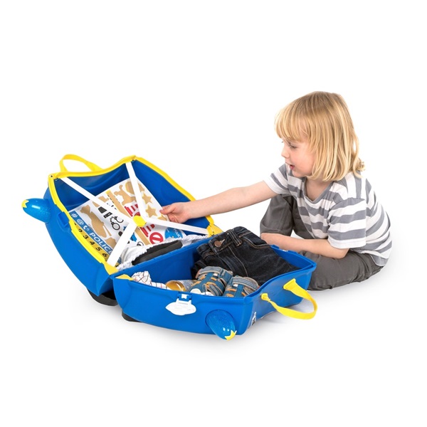 vali-keo-tre-em-kiem-xe-choi-chan-trunki-3
