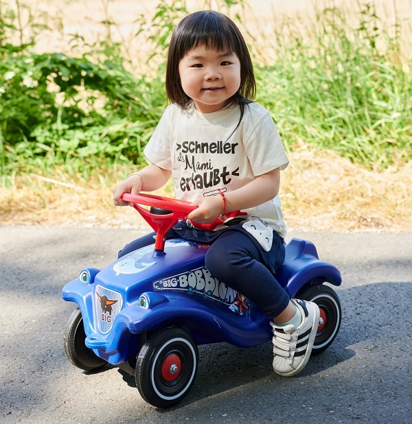 xe-choi-chan-big-bobby-car-h6