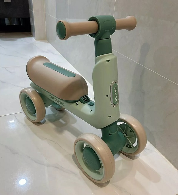 xe-choi-chan-chilux-b04-h7