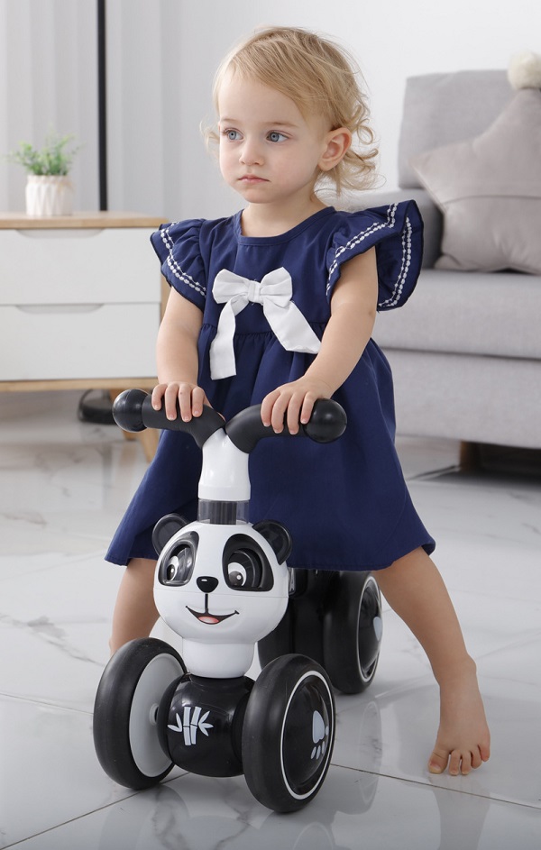 xe-choi-chan-gau-panda-h6