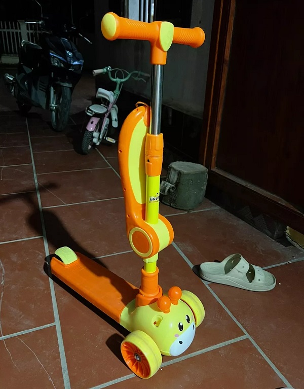 xe-choi-chan-kiem-xe-scooter-grow-h7