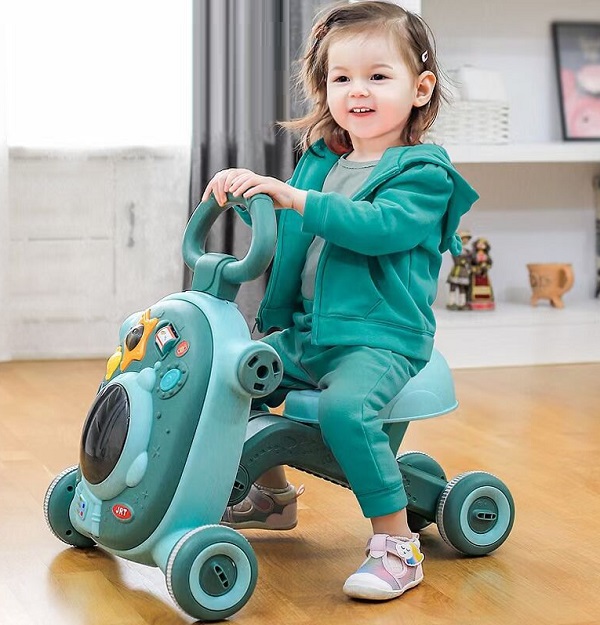 xe-choi-chan-tap-di-scooter-holla-h5