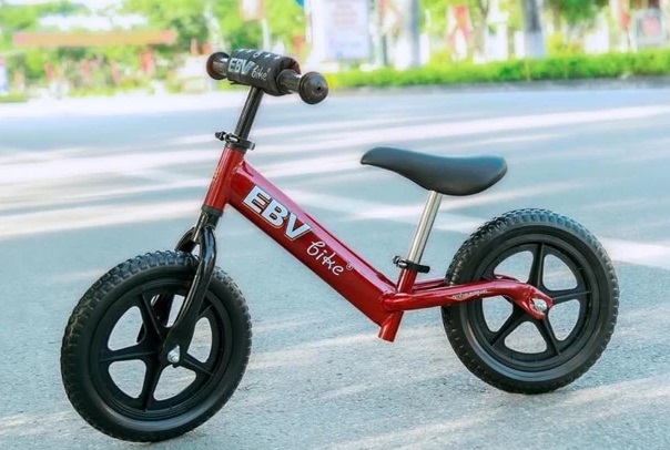 xe-choi-chan-thang-bang-ebv-h8