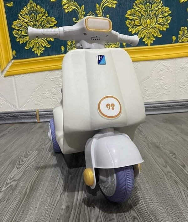 xe-choi-chan-vespa-816-cho-tre-h8