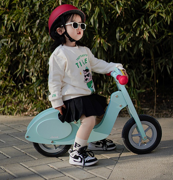 xe-choi-chan-vespa-bang-go-h5