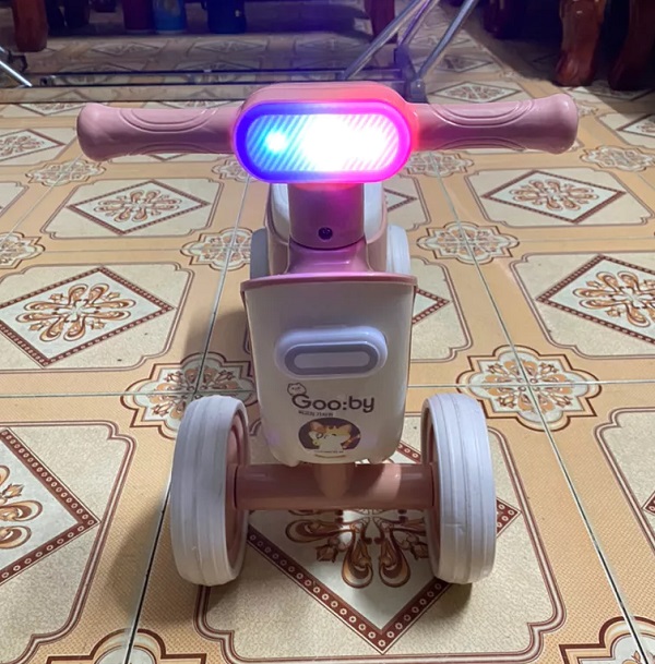 xe-choi-chan-vespa-gooby-h8