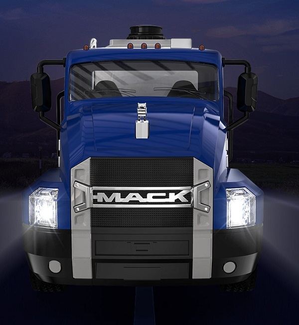 xe-o-to-bon-dieu-khien-tu-xa-h8