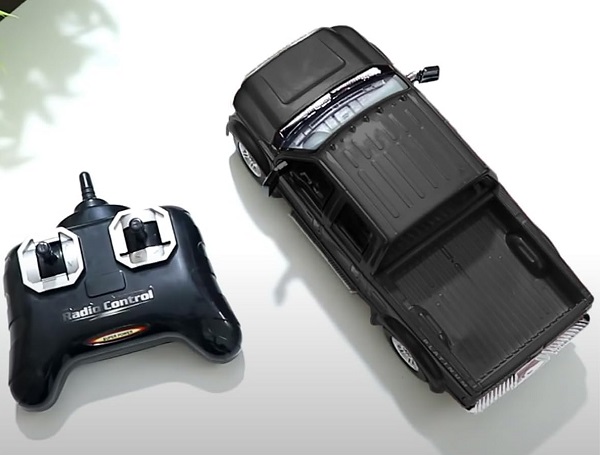 xe-o-to-ford-f-350-dieu-khien-tu-xa-h7