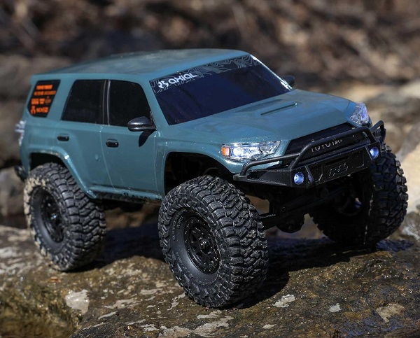 xe-o-to-toyota-4runner-dieu-khien-tu-xa-h5