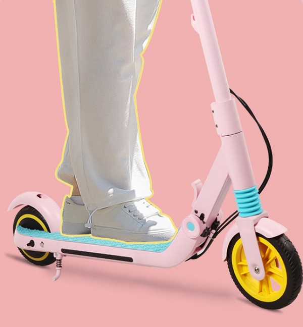 xe-scooter-dien-cho-be-gai-5