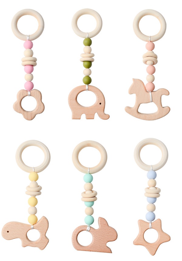 xuc-xac-treo-noi-cho-be-bang-go-hinh-5